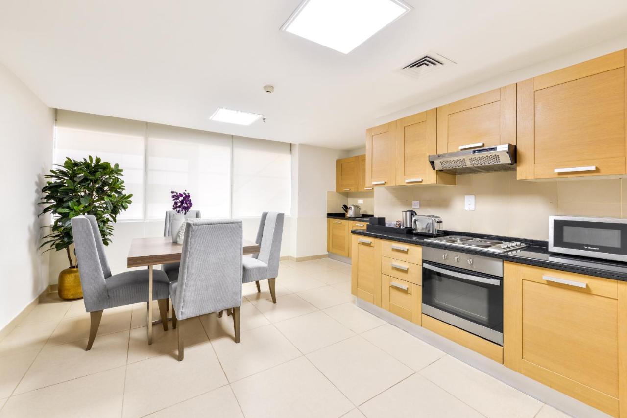 Nassima Tower Hotel Apartments Dubai Eksteriør bilde A kitchen in a typical apartment