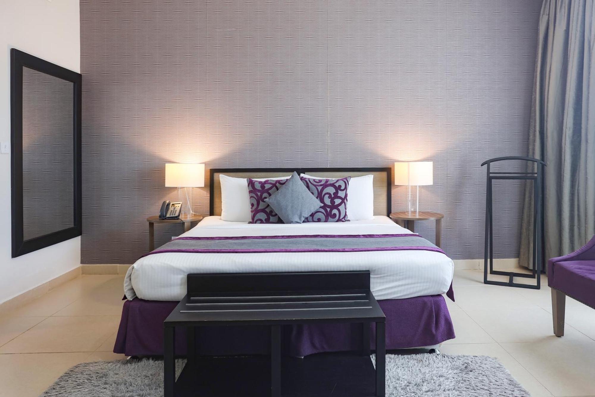 Nassima Tower Hotel Apartments Dubai Eksteriør bilde A bedroom at the hotel