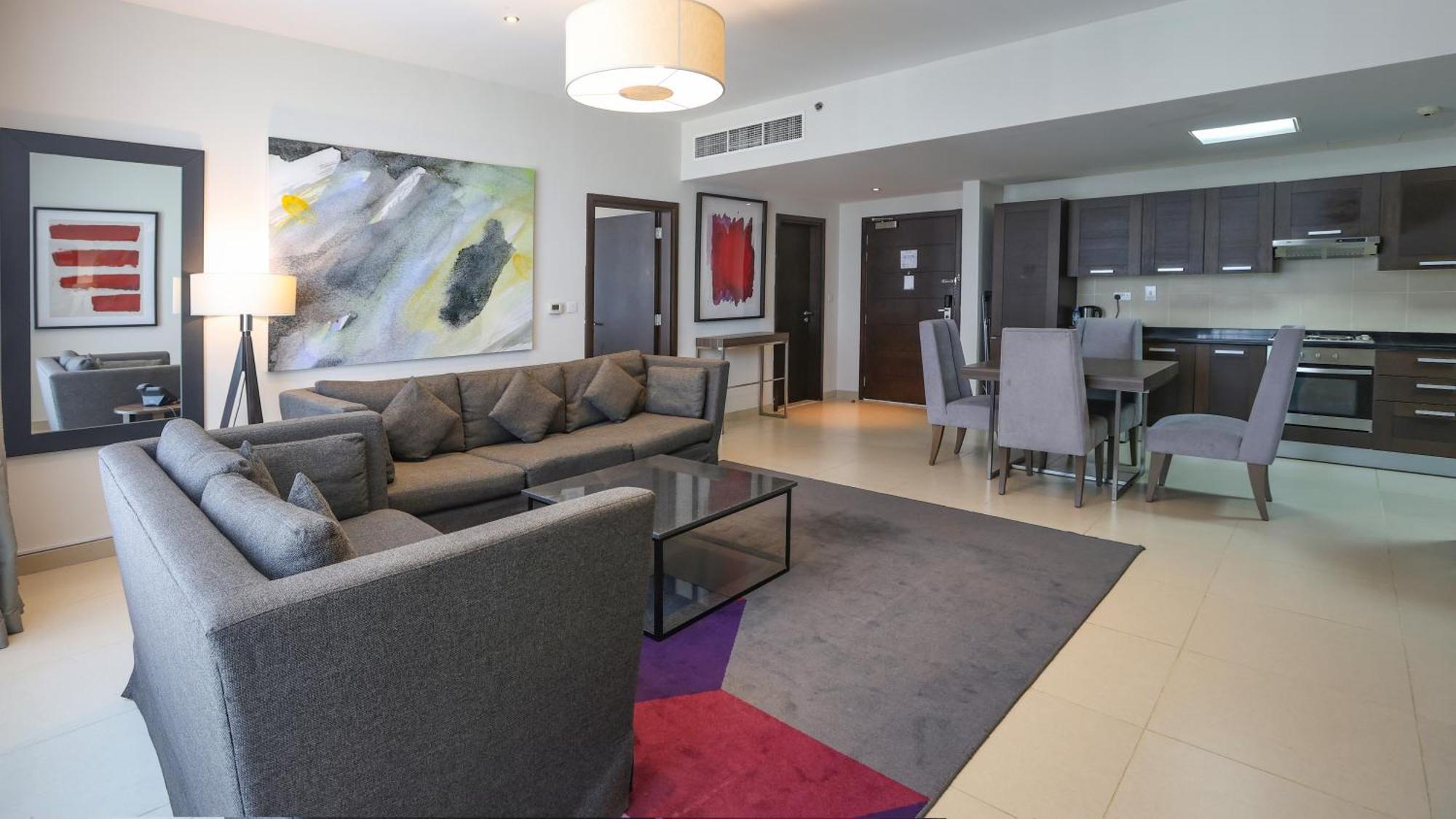 Nassima Tower Hotel Apartments Dubai Eksteriør bilde A living room in a typical apartment